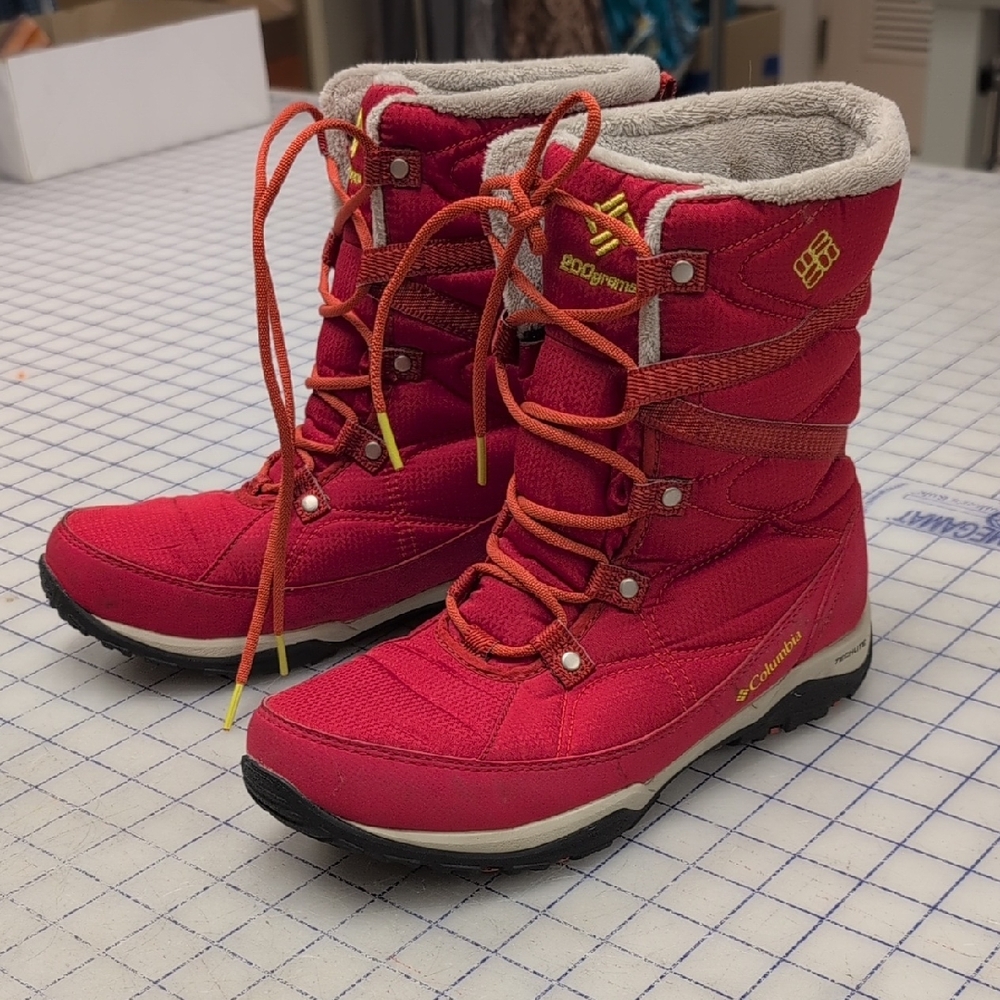 Columbia Women's Vibrant Red Winter Boots